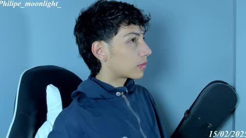 Phil.   INDEPENDENT MODEL online show from February 15, 8:33 am