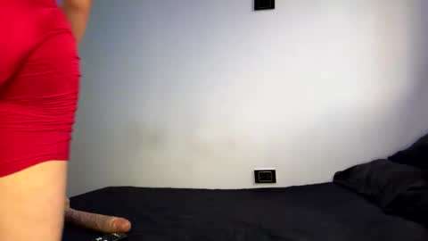 Snapshot of phillip_brownn chatting on September 23, 11:48 am PHILLIP online show from September 23, 11:48 am