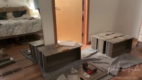 PHOENIX TAYLOR online show from February 7, 6:38 am