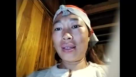 phuong_vietnam online show from March 4, 11:40 am