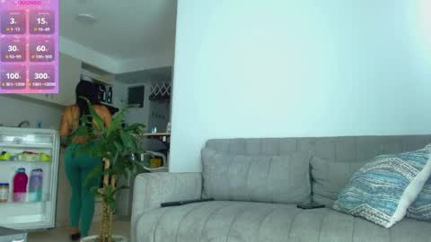 Viviana online show from April 23, 8:10 pm