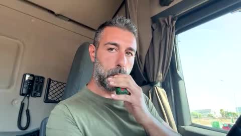 Snapshot of pierotu chatting on September 16, 11:45 am pierotu online show from September 16, 11:45 am