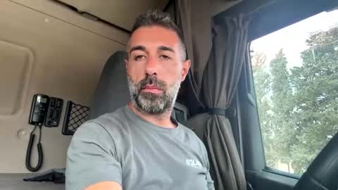 Snapshot of pierotu chatting on September 10, 9:21 am pierotu online show from September 10, 9:21 am