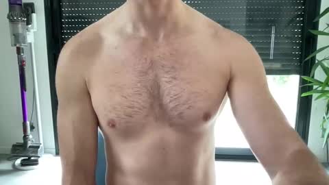 pierre81000 online show from December 19, 12:11 pm