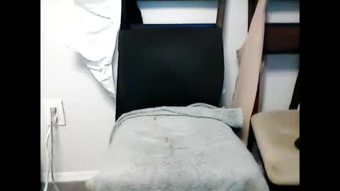 Snapshot of pigdaddybtm chatting on March 12, 10:28 pm pigdaddy99 online show from March 12, 10:28 pm