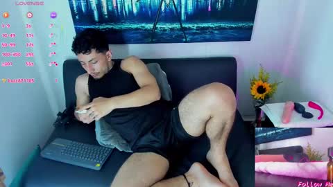 Snapshot of piggy_eddy chatting on September 25, 6:42 am Eddy Brock... Its a pleasure to talk to... online show from September 25, 6:42 am