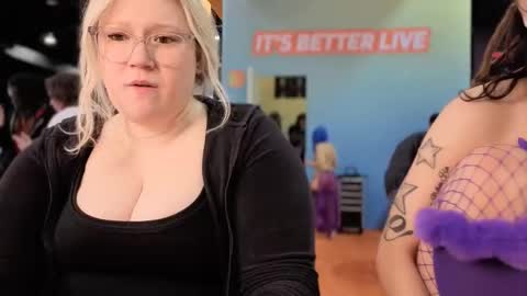 Piggy Rose online show from April 10, 9:52 pm