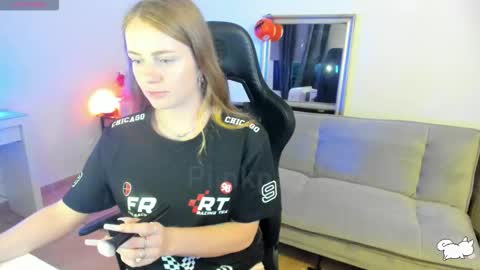 PiinkPandora online show from October 21, 5:27 pm