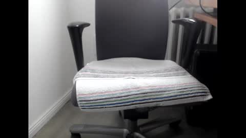 Snapshot of pimmel10 chatting on February 25, 1:21 pm pimmel10 online show from February 25, 1:21 pm