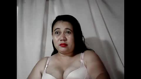 pinaymama12345 online show from November 22, 7:51 am