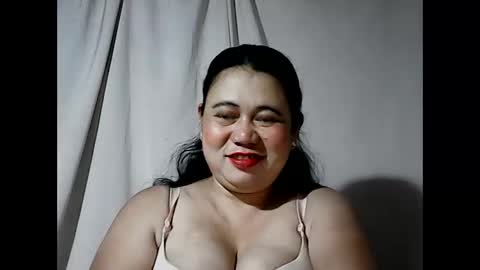 pinaymama12345 online show from February 14, 10:45 pm