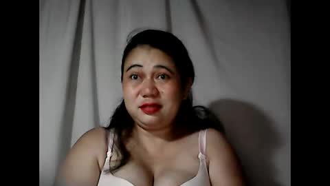 pinaymama12345 online show from November 2, 10:32 pm