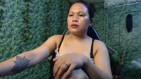 Snapshot of pinaymistress1983 chatting on March 7, 3:29 am PnayMistress1983 online show from March 7, 3:29 am