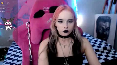 Nancy online show from February 24, 11:19 pm