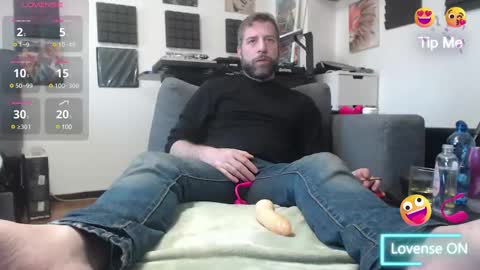 Snapshot of pingones79 chatting on March 6, 3:56 pm pingones 79 online show from March 6, 3:56 pm