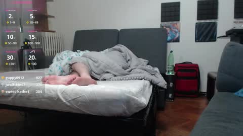 Snapshot of pingones79 chatting on February 13, 6:20 am pingones 79 online show from February 13, 6:20 am