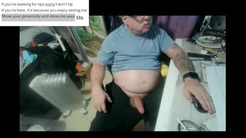 pini_z online show from February 15, 8:33 pm