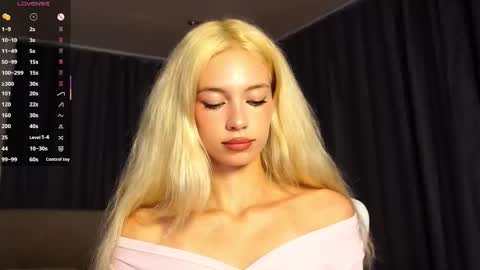 Kate online show from October 18, 6:12 pm
