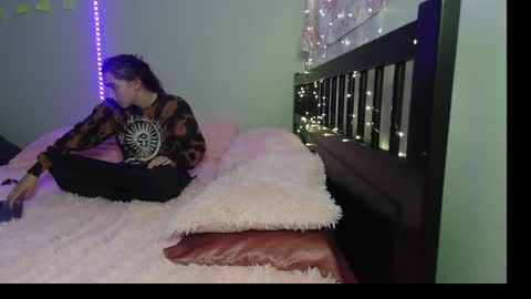 Snapshot of pink_tv chatting on September 25, 2:18 am pink_tv online show from September 25, 2:18 am