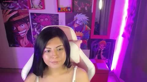 pink_yuii online show from December 19, 12:02 am