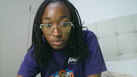 PinkyAura online show from February 15, 10:52 pm