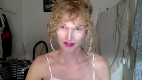 pinkfag online show from February 4, 11:27 am