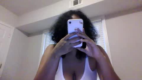 Snapshot of pinkmonae chatting on December 28, 2:21 pm pinksugar online show from December 28, 2:21 pm