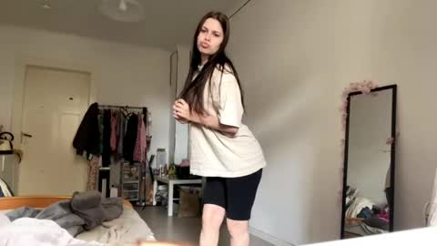 Emma online show from May 16, 10:23 am