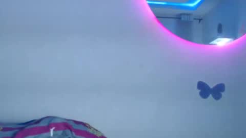 pinkxjuicy online show from October 23, 4:03 am