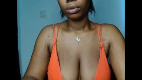 Snapshot of pinkxsugar chatting on October 18, 10:30 am pinkxsugar online show from October 18, 10:30 am
