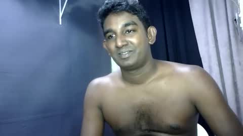 rayvienn online show from April 17, 4:04 am