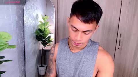 Snapshot of pinoymilker chatting on September 15, 11:01 am ethan online show from September 15, 11:01 am