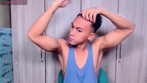 Snapshot of pinoymilker chatting on March 3, 1:42 am ethan online show from March 3, 1:42 am
