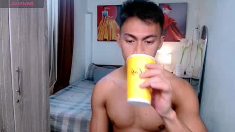 Snapshot of pinoymilker chatting on February 28, 9:47 am ethan online show from February 28, 9:47 am