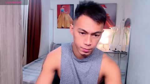 Snapshot of pinoymilker chatting on February 26, 5:03 am ethan online show from February 26, 5:03 am