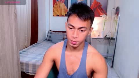 Snapshot of pinoymilker chatting on March 7, 12:45 pm ethan online show from March 7, 12:45 pm