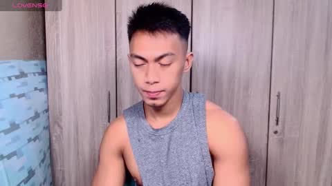 Snapshot of pinoymilker chatting on February 25, 8:21 pm ethan online show from February 25, 8:21 pm