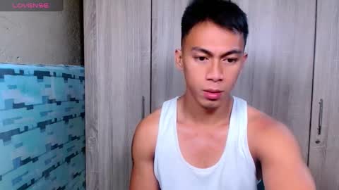 Snapshot of pinoymilker chatting on February 28, 1:14 pm ethan online show from February 28, 1:14 pm