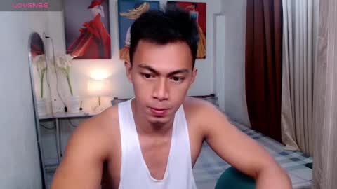 Snapshot of pinoymilker chatting on February 21, 5:42 pm ethan online show from February 21, 5:42 pm