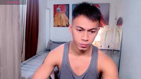 Snapshot of pinoymilker chatting on February 26, 9:22 am ethan online show from February 26, 9:22 am