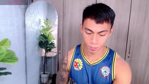Snapshot of pinoymilker chatting on September 26, 4:31 am ethan online show from September 26, 4:31 am