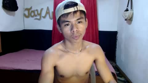Snapshot of pinoymonstercock_xx chatting on February 15, 5:51 am WIN WIN JAY AR online show from February 15, 5:51 am