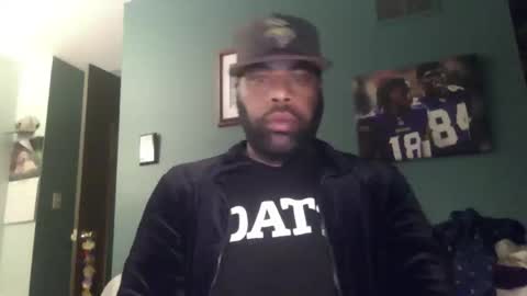 pinsinreal online show from April 4, 12:39 am