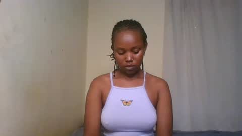 Snapshot of pixie_roman chatting on January 31, 9:37 am Majesty online show from January 31, 9:37 am