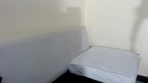 pixietease1 online show from October 11, 12:26 am