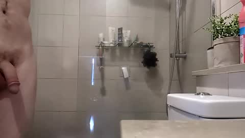 Plain  White online show from November 12, 7:21 am