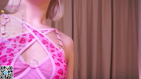 Snapshot of platinum_babe chatting on October 13, 4:31 pm Ennie online show from October 13, 4:31 pm