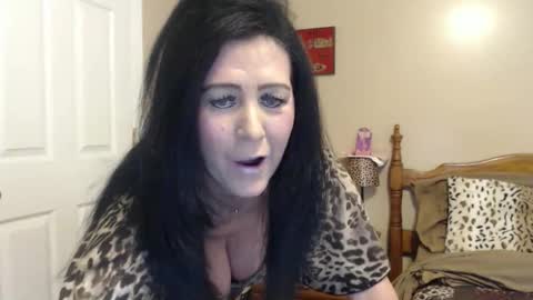 playfulkitten17 online show from May 26, 2:56 pm