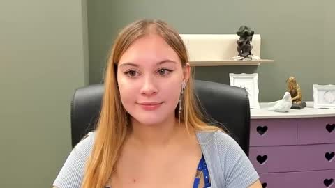 Snapshot of playgirl_valeria chatting on February 1, 11:31 am Valeria online show from February 1, 11:31 am
