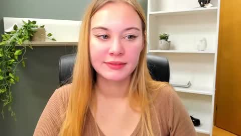 Snapshot of playgirl_valeria chatting on January 12, 10:56 am Valeria online show from January 12, 10:56 am